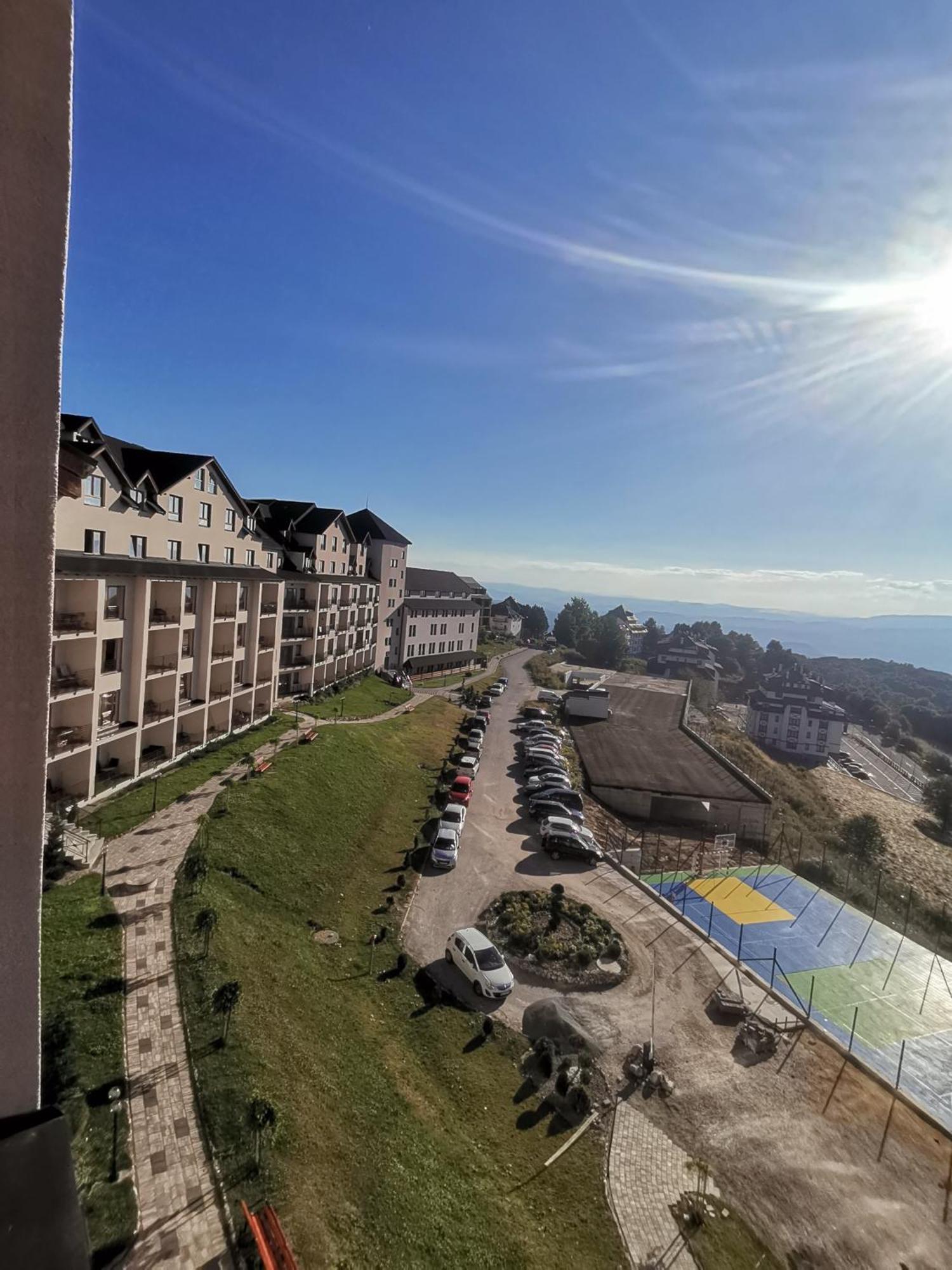 Golden Sky - Milmari Resort & Spa Kopaonik Buitenkant foto